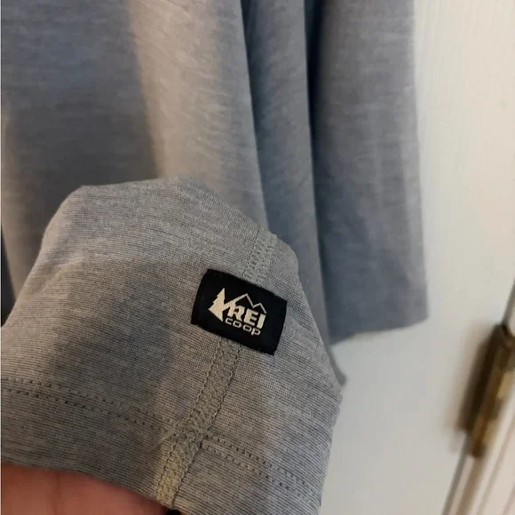 REI Slate Gray Men's Short Sleeve Tee - Picture 3 of 7